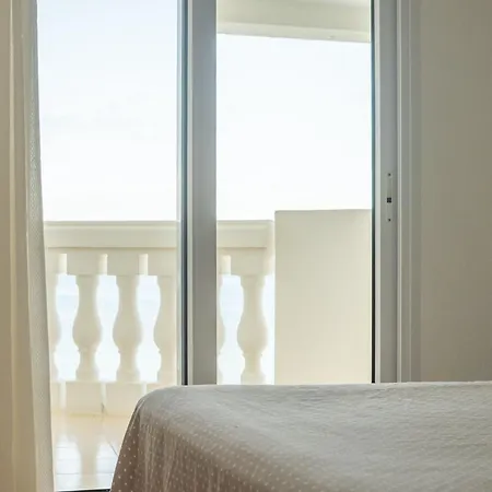 Dominique * Ла-Манга-дель-Мар-Менор